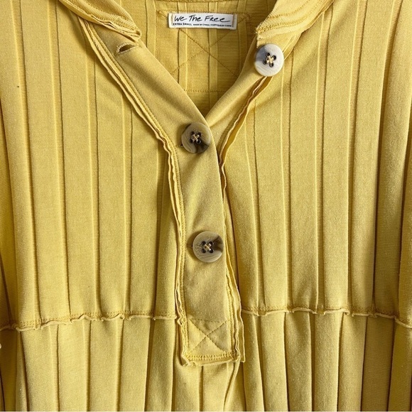 We The Free- Free People In The Mix Raw Edge Washed Henley Yellow XS - Picture 5 of 9